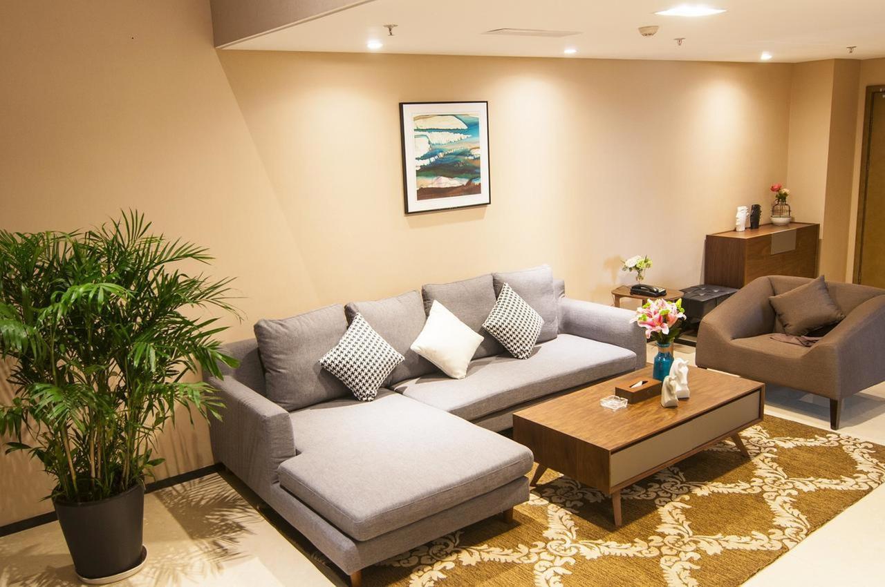 Home Plus Suite Hotel And Apartment Wuhan Zewnętrze zdjęcie