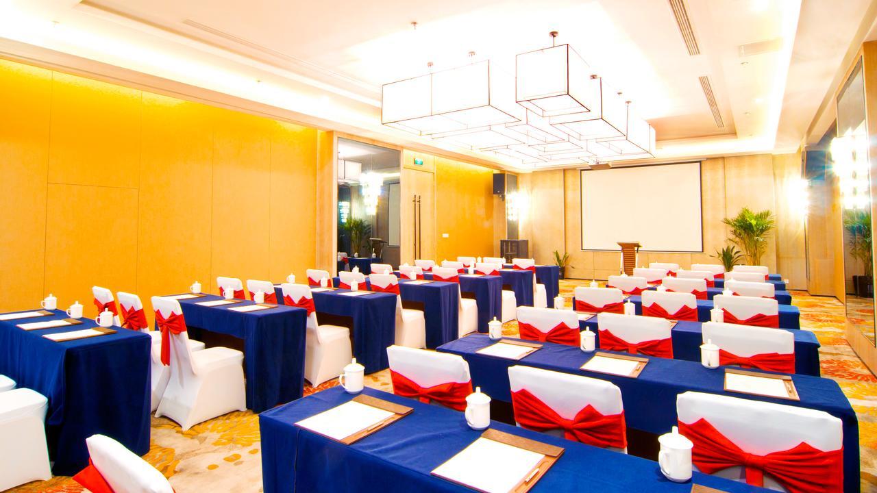 Home Plus Suite Hotel And Apartment Wuhan Zewnętrze zdjęcie