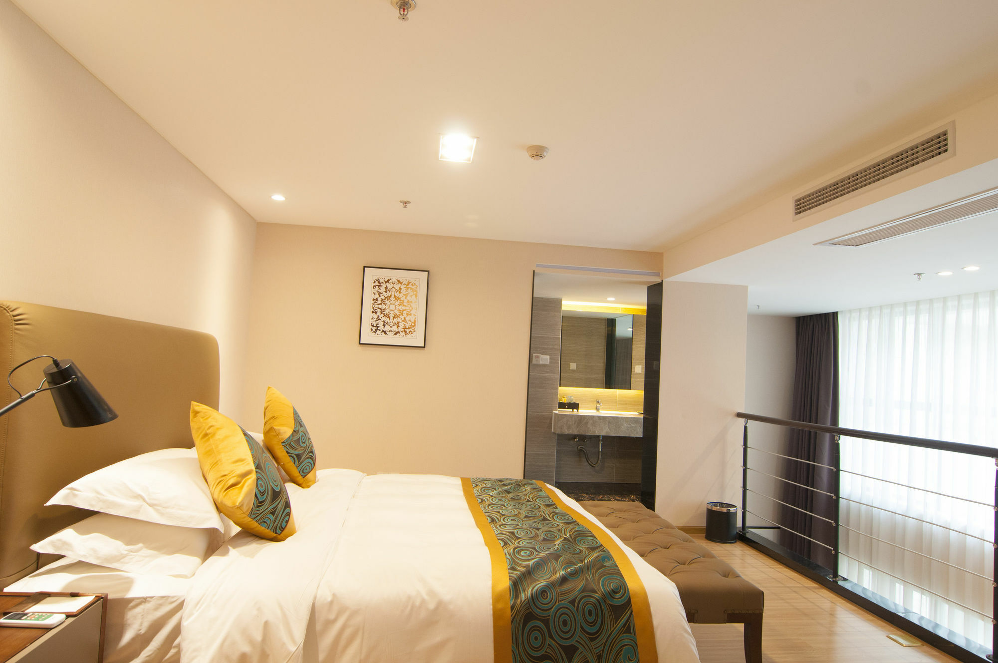 Home Plus Suite Hotel And Apartment Wuhan Zewnętrze zdjęcie